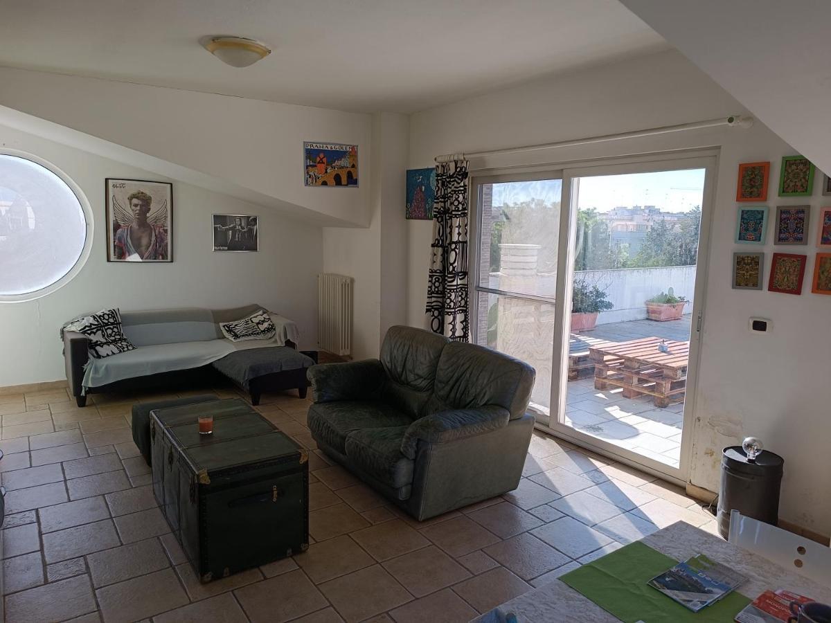 The Terrace Of The Artists Apartment Bari Buitenkant foto